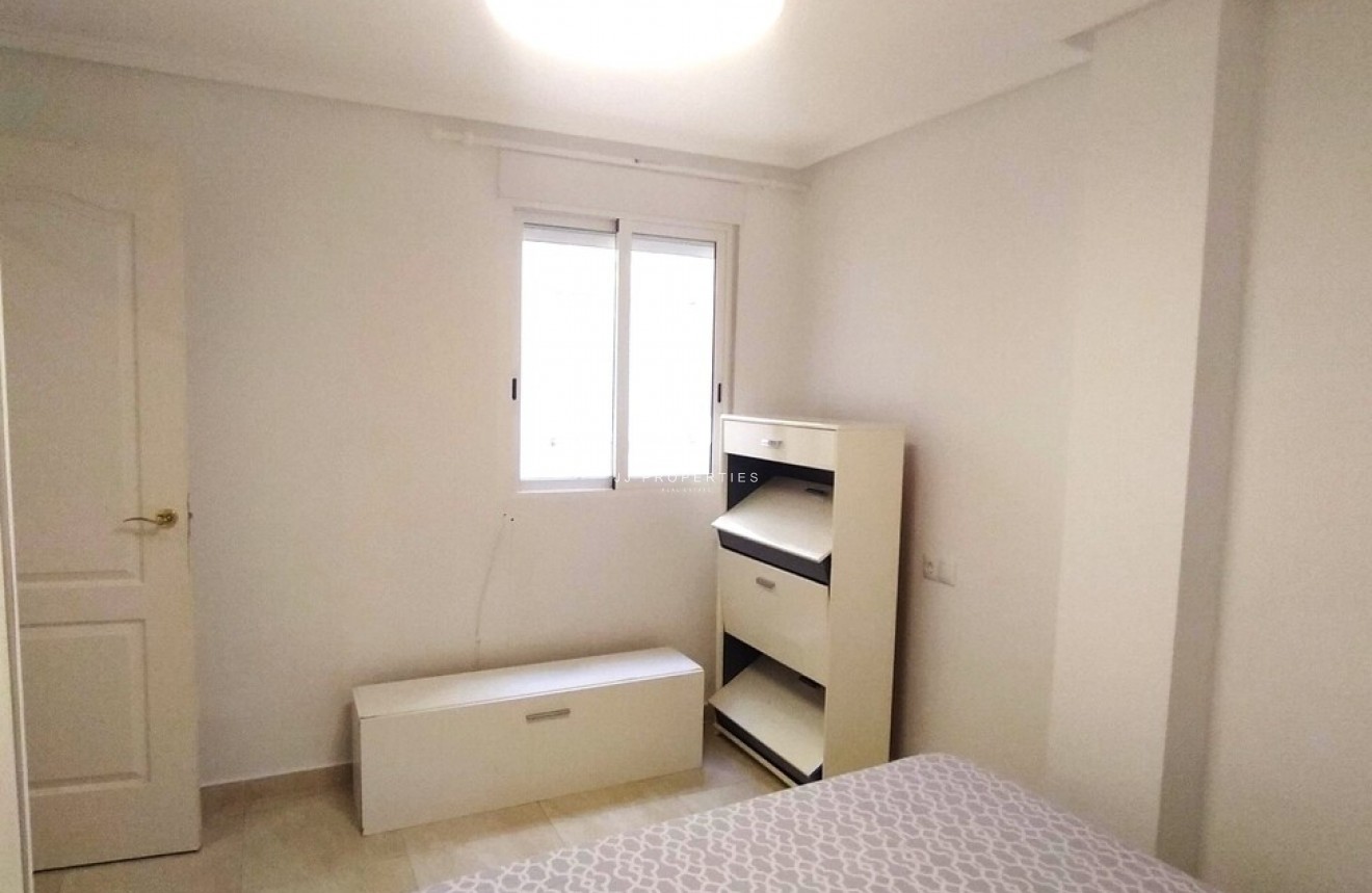 Segunda mano - Apartamento / piso -
Torrevieja - Centro