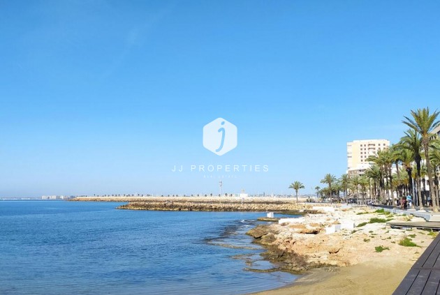 Segunda mano - Apartamento / piso -
Torrevieja - Centro