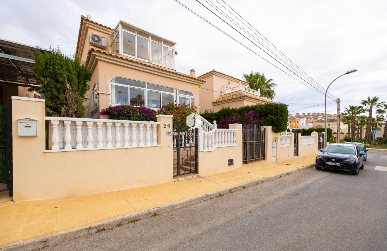 Segunda mano - Villa -
Orihuela Costa - Villamartín-las Filipinas