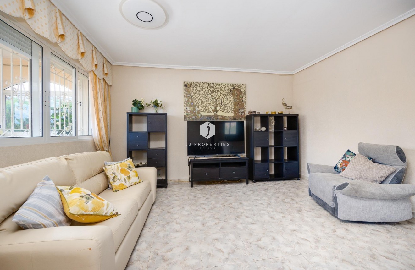 Segunda mano - Villa -
Orihuela Costa - Villamartín-las Filipinas