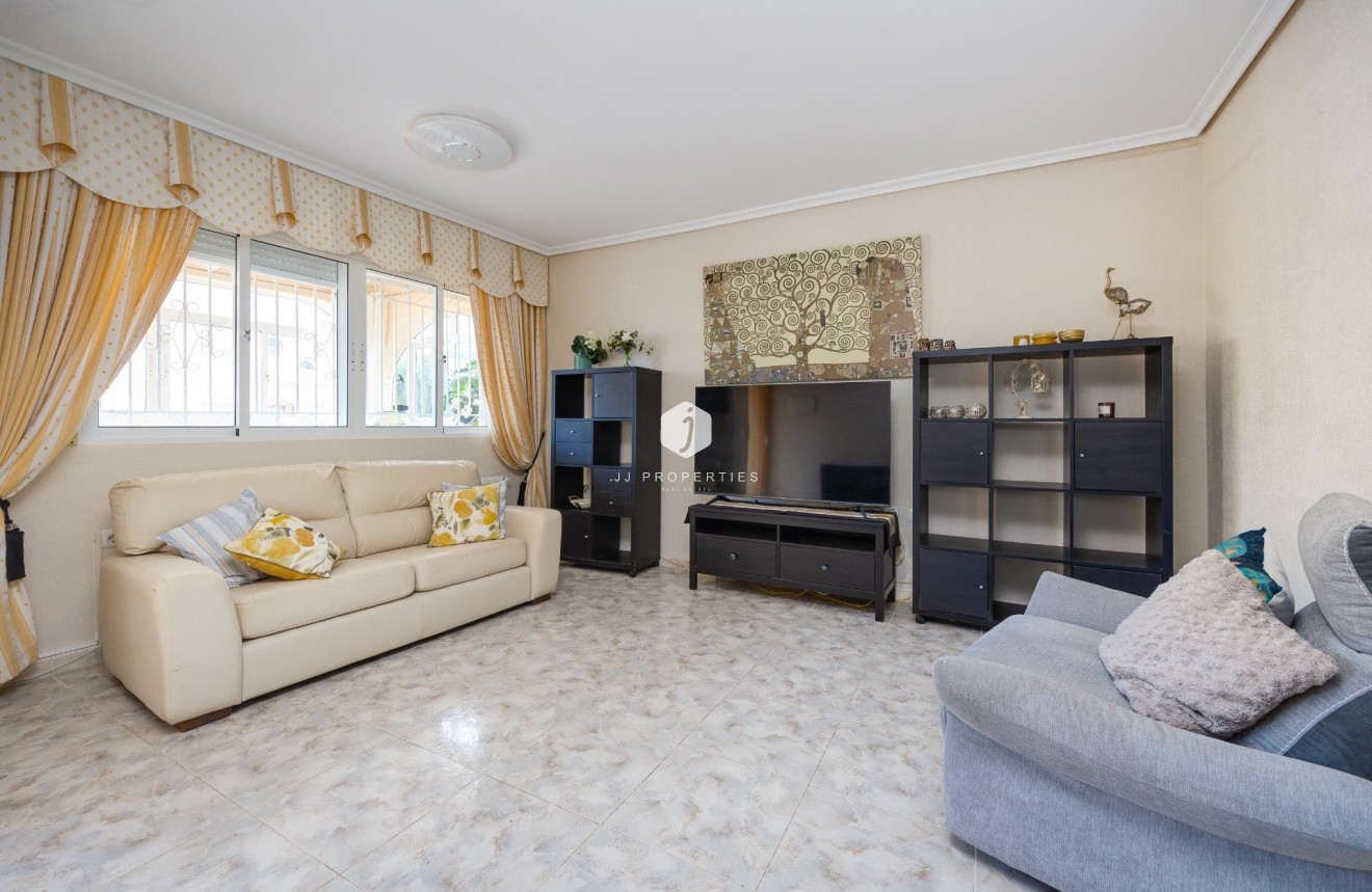 Segunda mano - Villa -
Orihuela Costa - Villamartín-las Filipinas