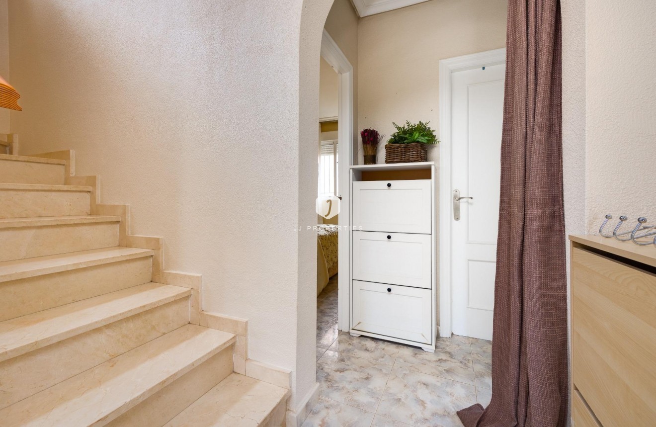 Segunda mano - Villa -
Orihuela Costa - Villamartín-las Filipinas