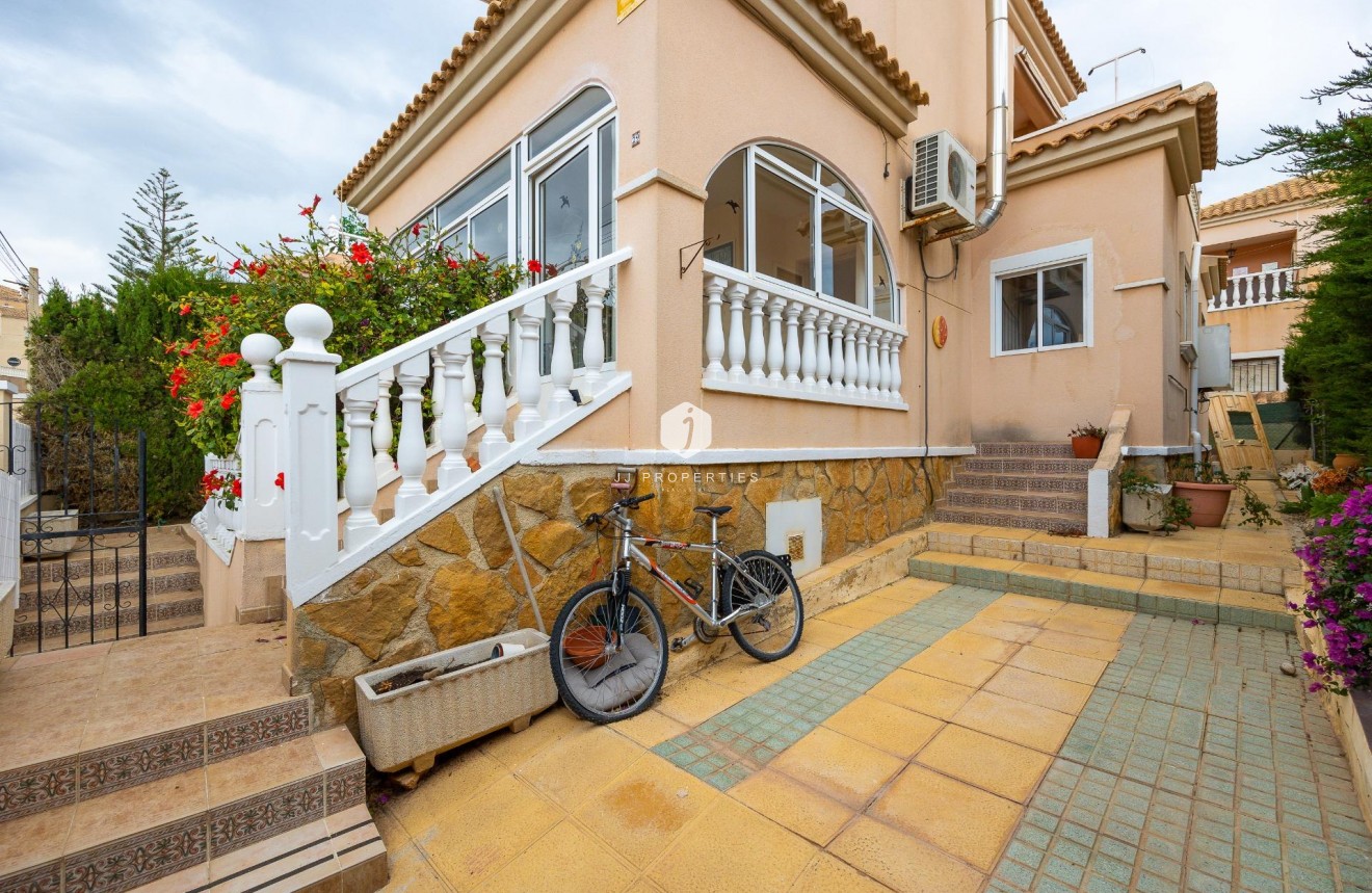 Segunda mano - Villa -
Orihuela Costa - Villamartín-las Filipinas