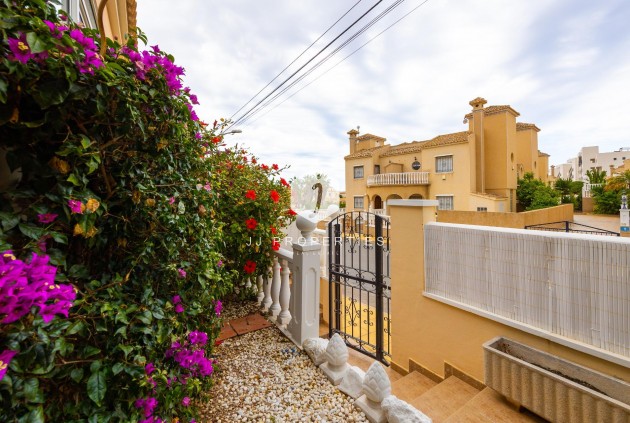 Segunda mano - Villa -
Orihuela Costa - Villamartín-las Filipinas