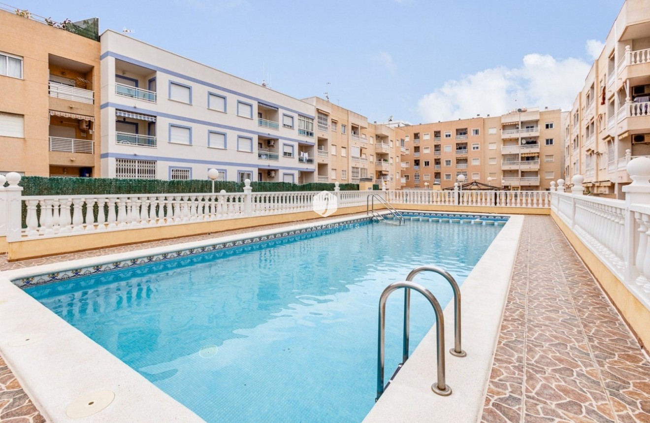 D'occasion - Appartement -
Torrevieja - Costa Blanca
