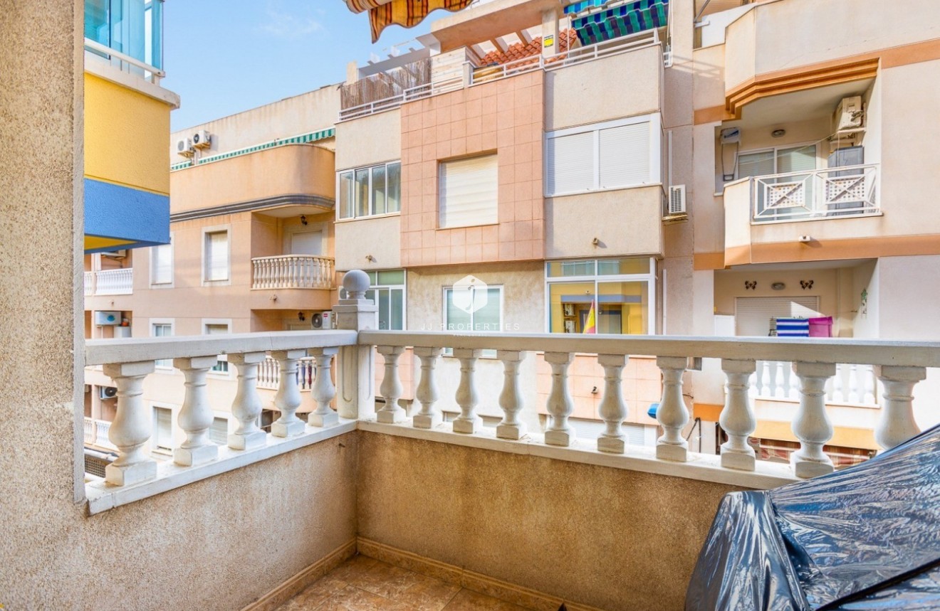 D'occasion - Appartement -
Torrevieja - Costa Blanca