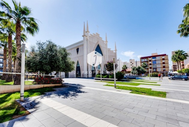 D'occasion - Appartement -
Torrevieja - Costa Blanca