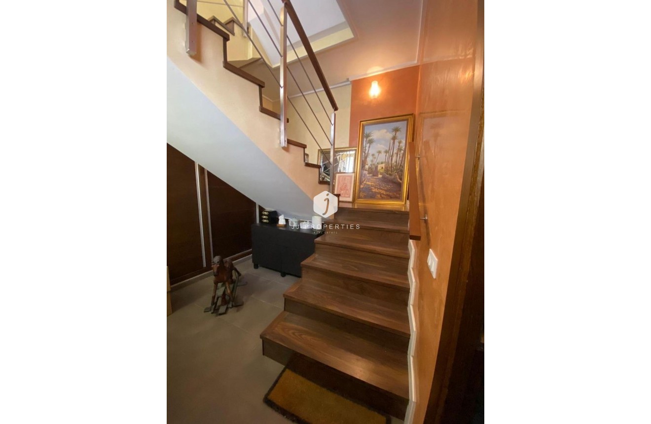 Segunda mano - Villa -
Torrevieja - Centro - Muelle Pesquero