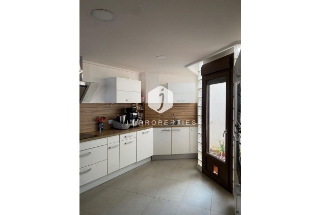 Segunda mano - Villa -
Torrevieja - Centro - Muelle Pesquero