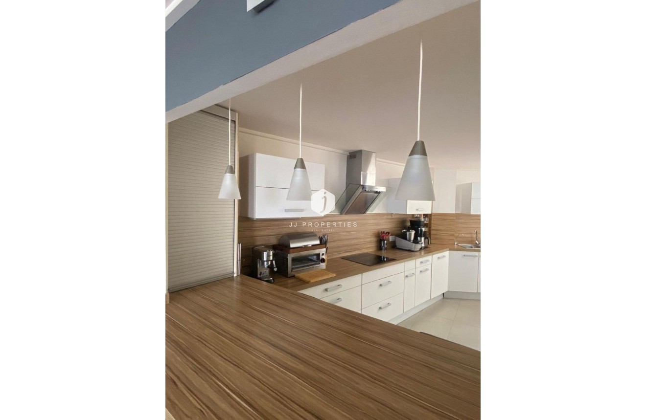 Segunda mano - Villa -
Torrevieja - Centro - Muelle Pesquero