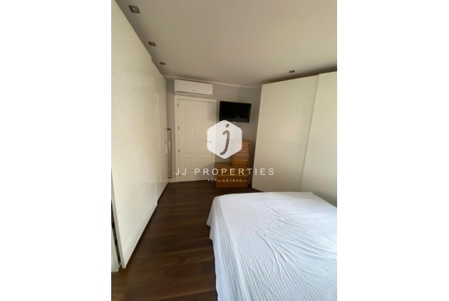 Segunda mano - Villa -
Torrevieja - Centro - Muelle Pesquero