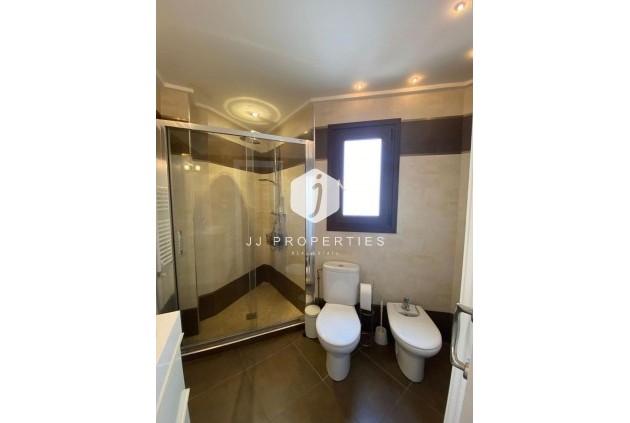 Segunda mano - Villa -
Torrevieja - Centro - Muelle Pesquero