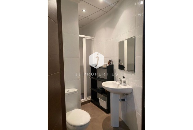 Segunda mano - Villa -
Torrevieja - Centro - Muelle Pesquero