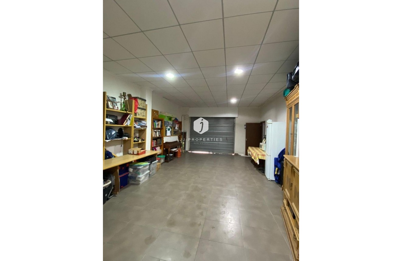 Segunda mano - Villa -
Torrevieja - Centro - Muelle Pesquero