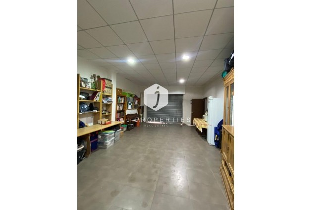 Segunda mano - Villa -
Torrevieja - Centro - Muelle Pesquero