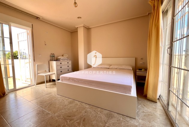 Segunda mano - Villa -
La Zenia - Costa Blanca