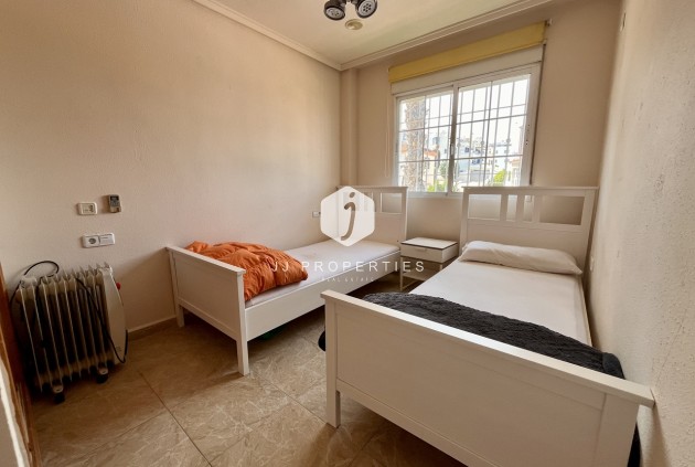 Segunda mano - Villa -
La Zenia - Costa Blanca