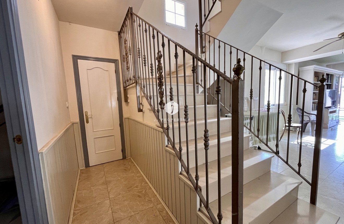 Segunda mano - Villa -
La Zenia - Costa Blanca