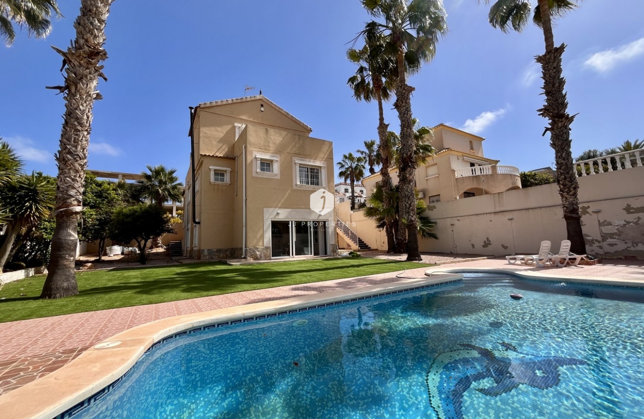 Segunda mano - Villa -
La Zenia - Costa Blanca