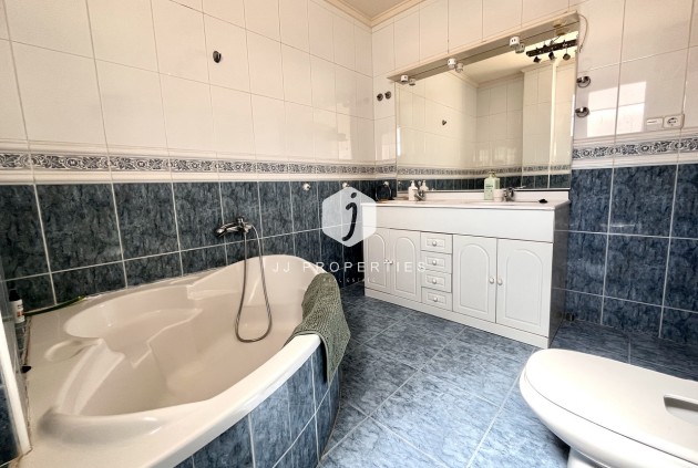 Segunda mano - Villa -
La Zenia - Costa Blanca