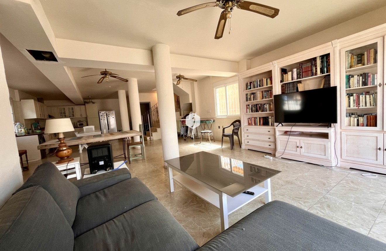 Segunda mano - Villa -
La Zenia - Costa Blanca