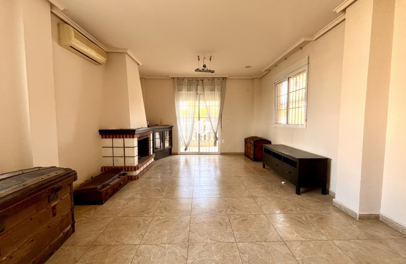 Segunda mano - Villa -
La Zenia - Costa Blanca