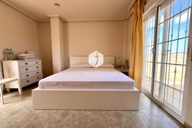 Segunda mano - Villa -
La Zenia - Costa Blanca