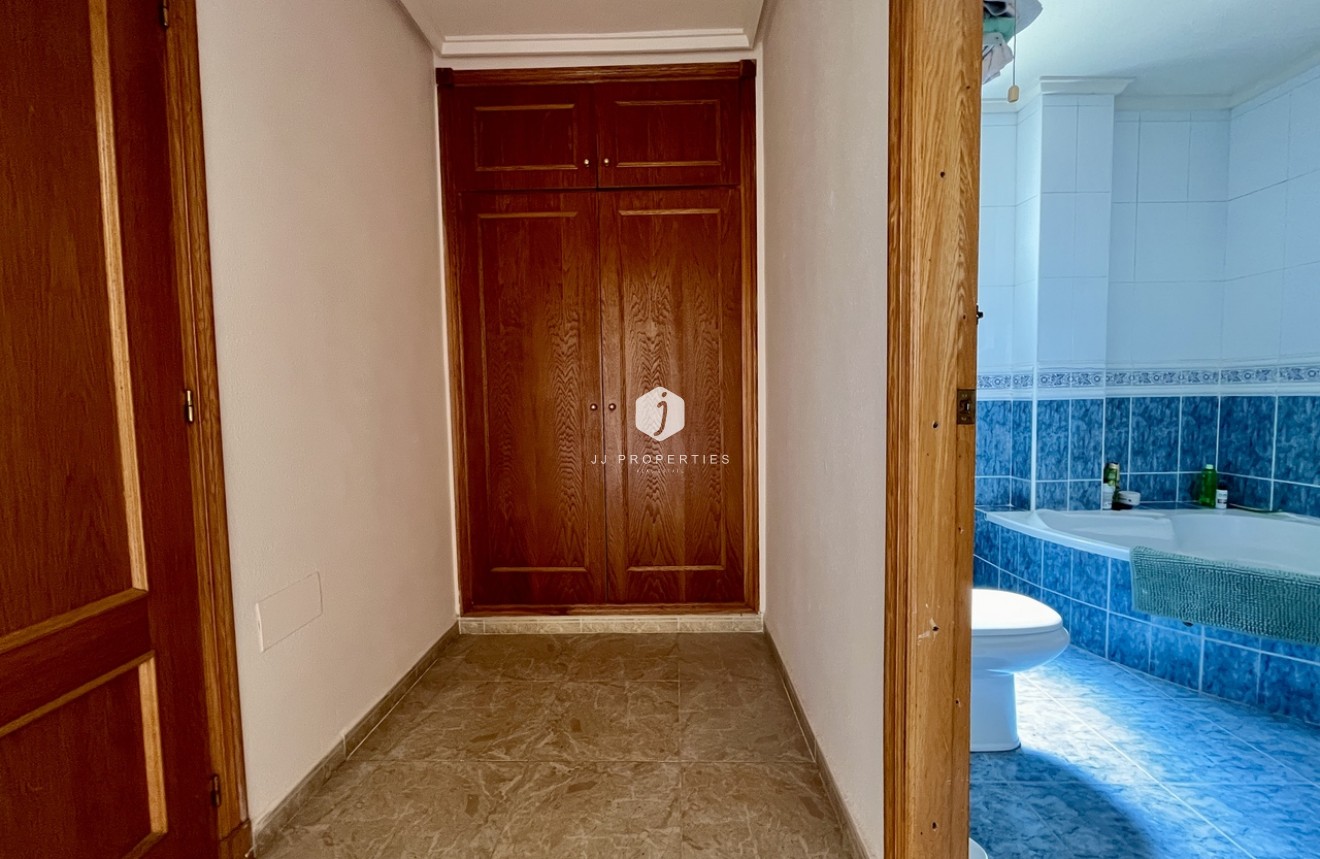 Segunda mano - Villa -
La Zenia - Costa Blanca