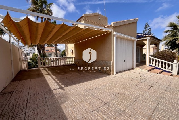 Segunda mano - Villa -
La Zenia - Costa Blanca