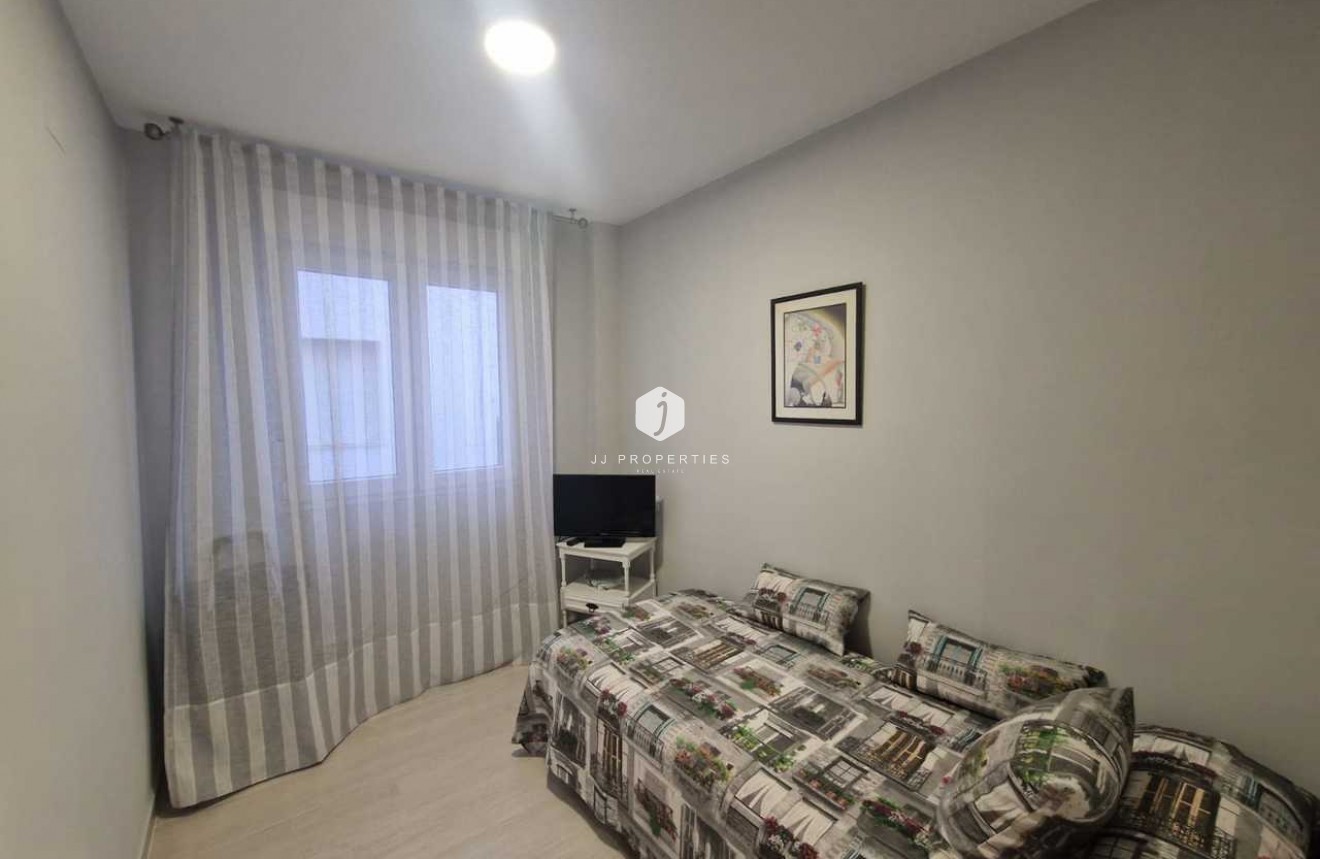 Tweedehands - Appartement / flat -
Torrevieja - Costa Blanca