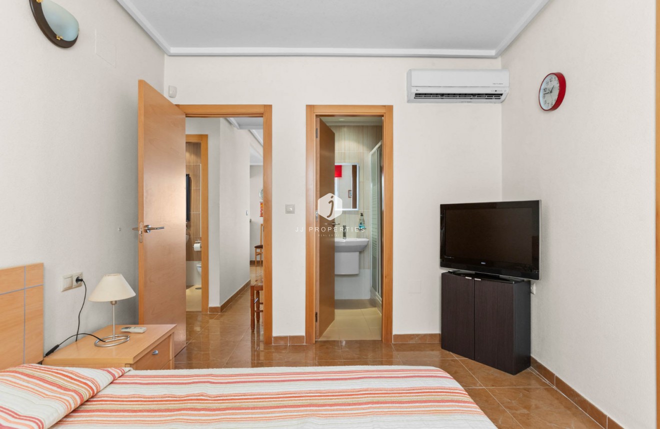 Segunda mano - Apartamento / piso -
Torrevieja - Costa Blanca