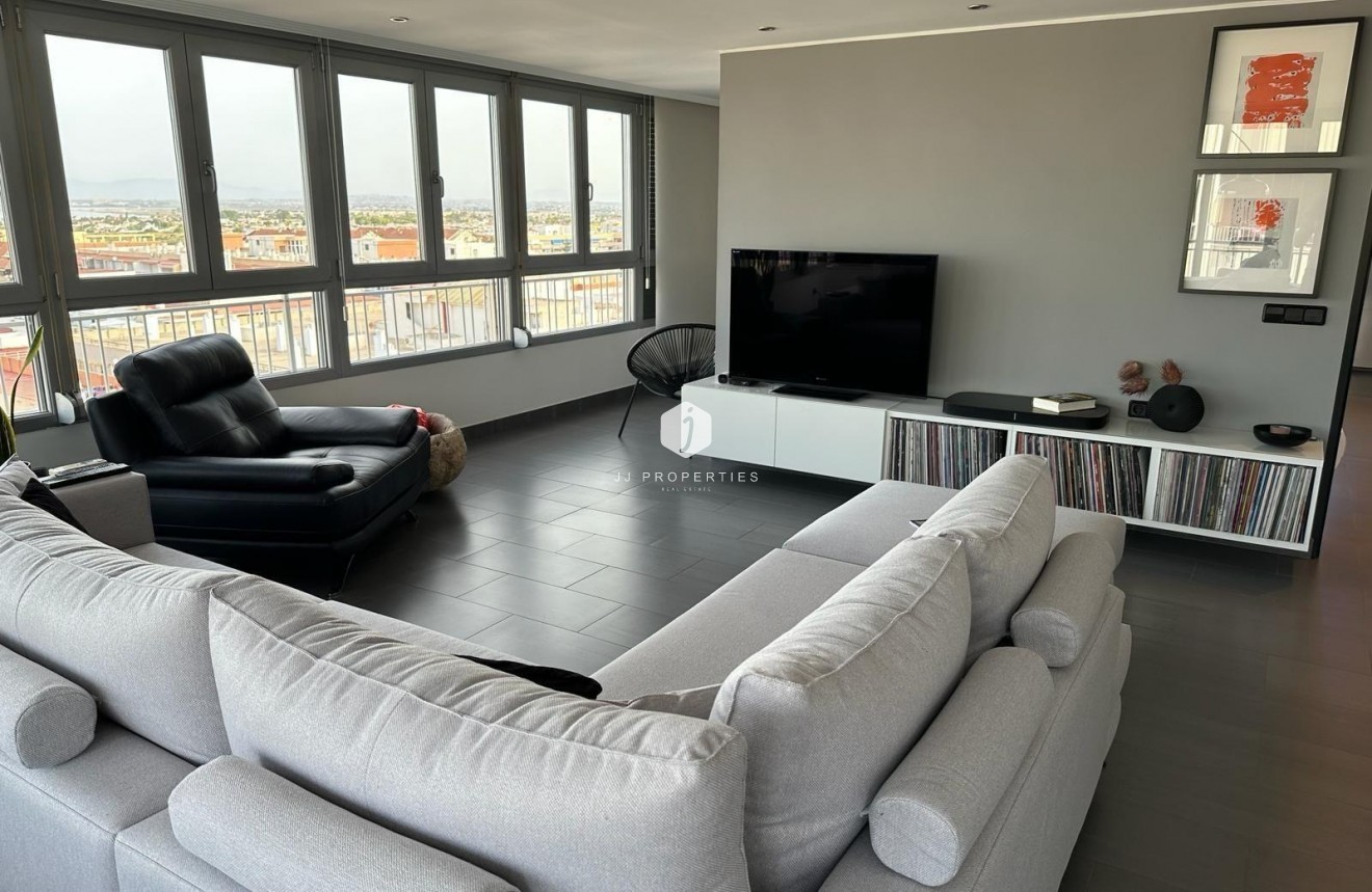 Segunda mano - Ático -
Torrevieja - El Acequión - Los Náufragos