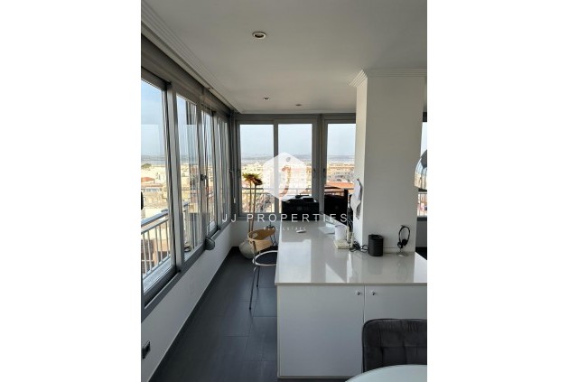 Segunda mano - Ático -
Torrevieja - El Acequión - Los Náufragos