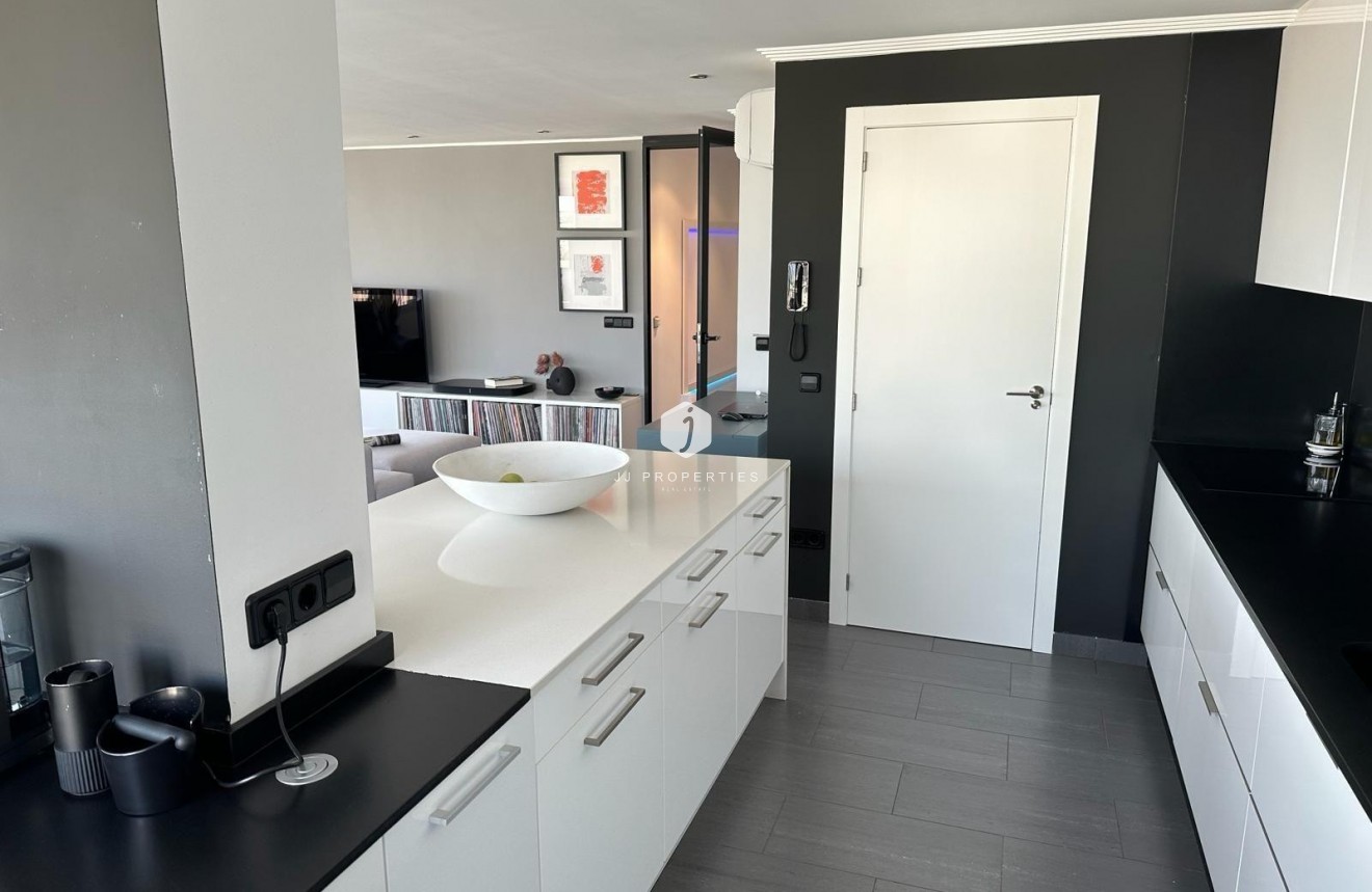 Segunda mano - Ático -
Torrevieja - El Acequión - Los Náufragos