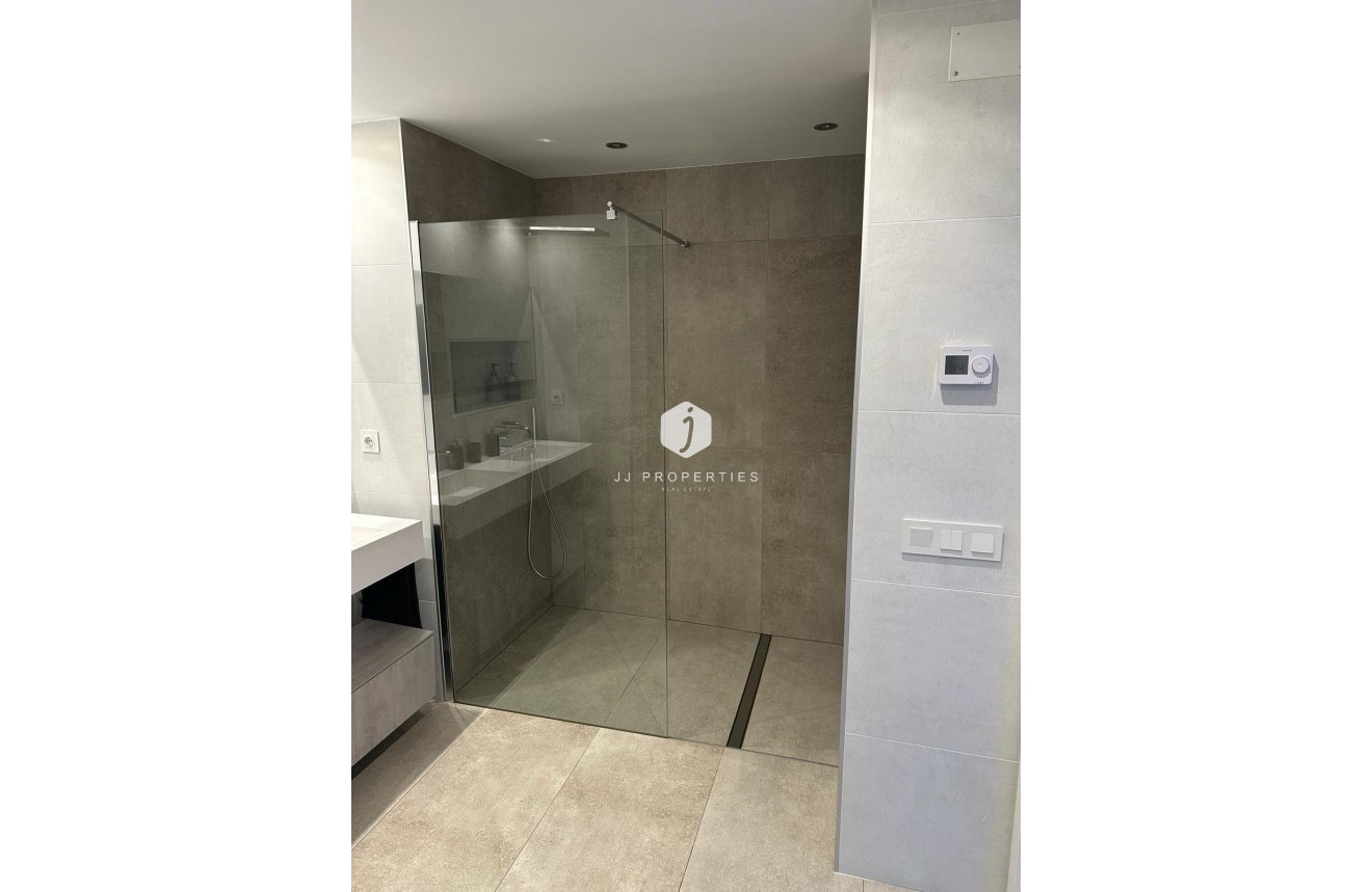 Segunda mano - Ático -
Torrevieja - El Acequión - Los Náufragos