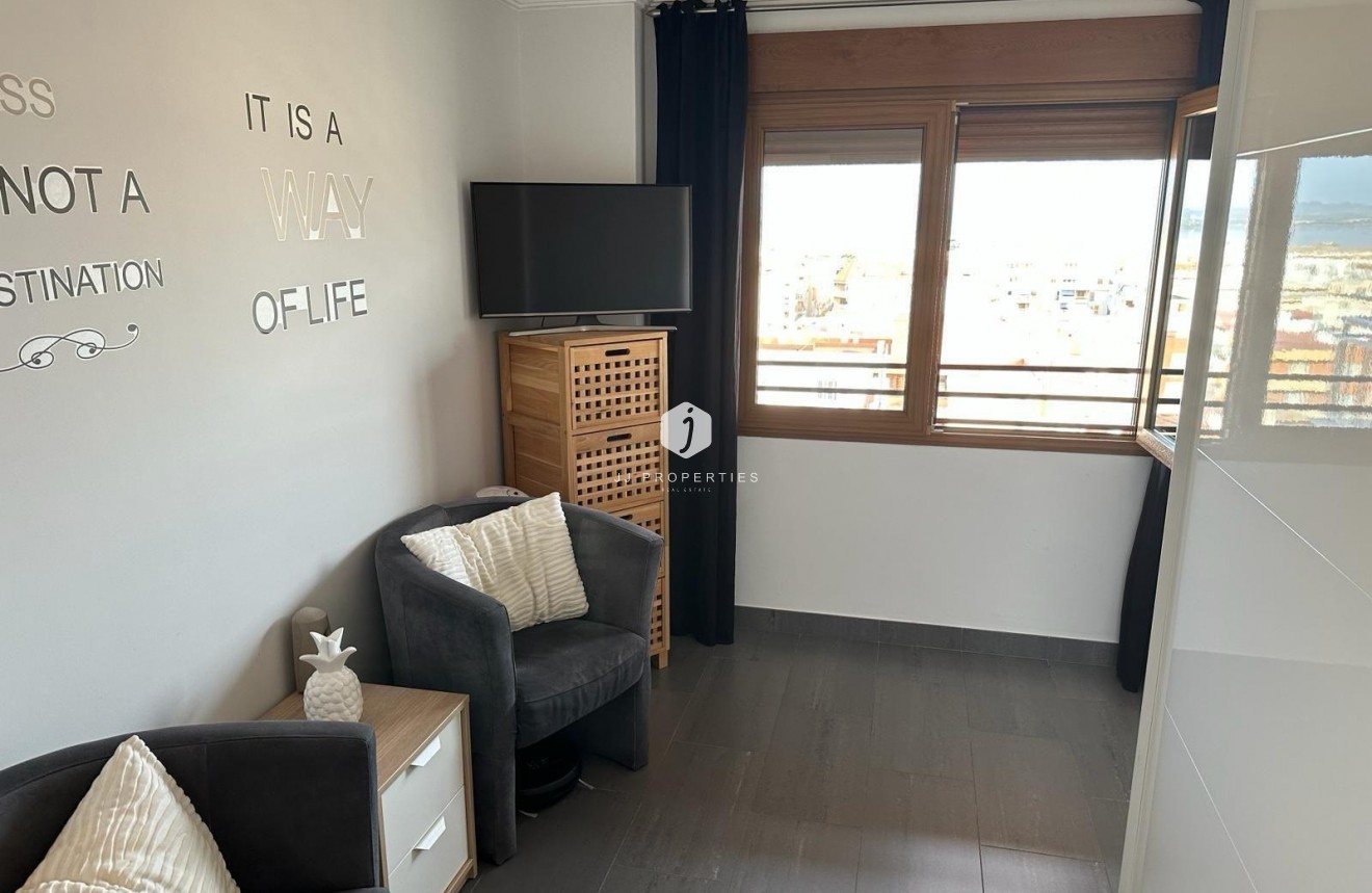 Segunda mano - Ático -
Torrevieja - El Acequión - Los Náufragos