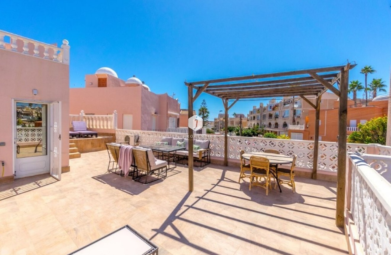 D'occasion - Chalet -
Torrevieja - Los Frutales/ La Rosaleda