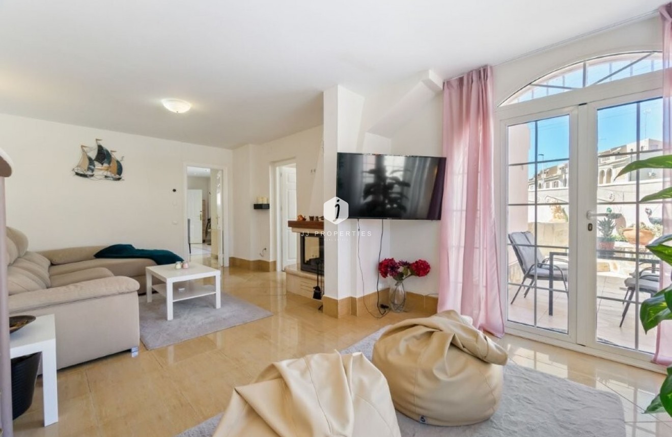 D'occasion - Chalet -
Torrevieja - Los Frutales/ La Rosaleda