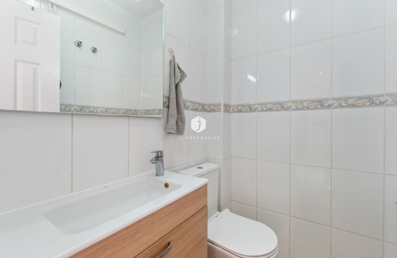 D'occasion - Chalet -
Torrevieja - Los Frutales/ La Rosaleda