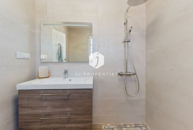 D'occasion - Chalet -
Torrevieja - Los Frutales/ La Rosaleda