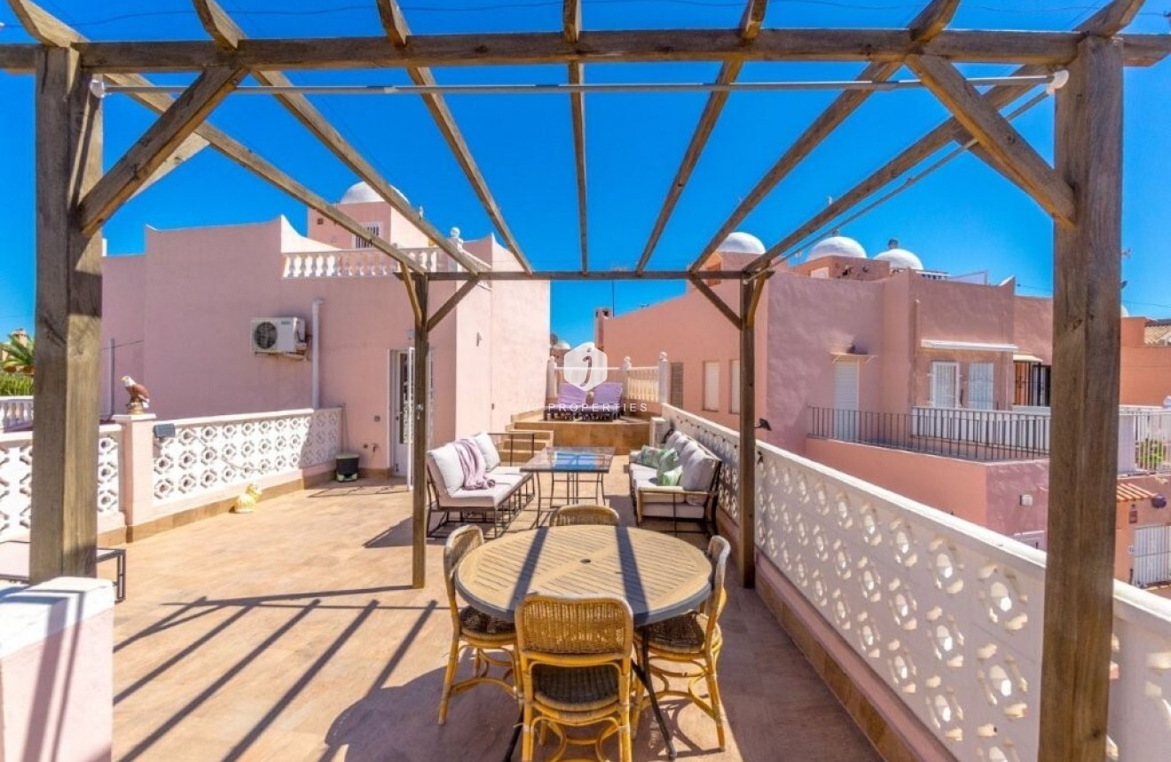 D'occasion - Chalet -
Torrevieja - Los Frutales/ La Rosaleda