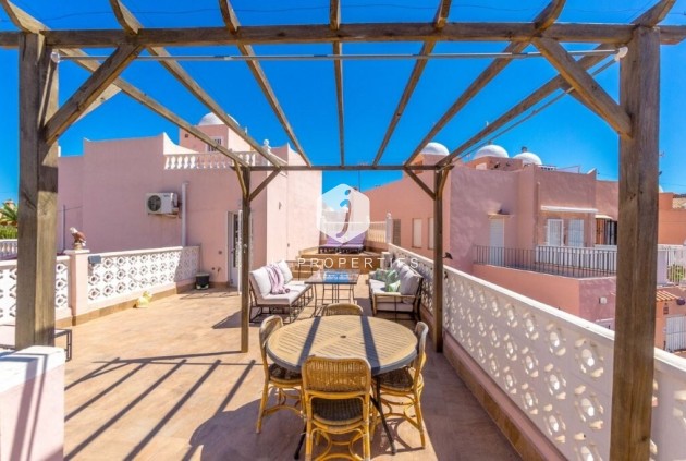 D'occasion - Chalet -
Torrevieja - Los Frutales/ La Rosaleda