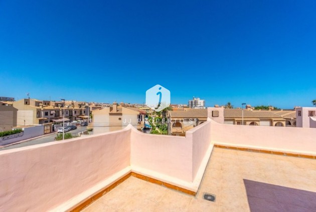 D'occasion - Chalet -
Torrevieja - Los Frutales/ La Rosaleda