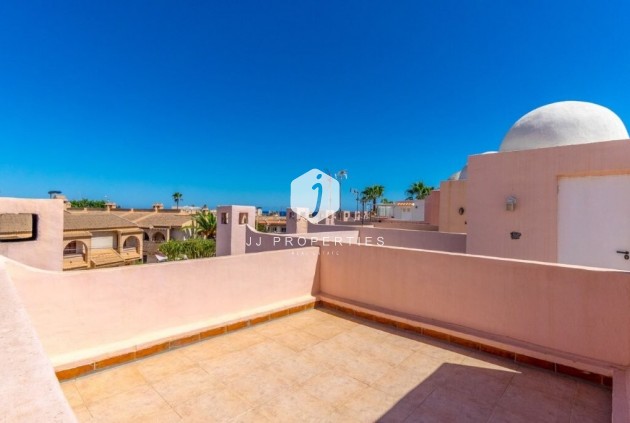 D'occasion - Chalet -
Torrevieja - Los Frutales/ La Rosaleda