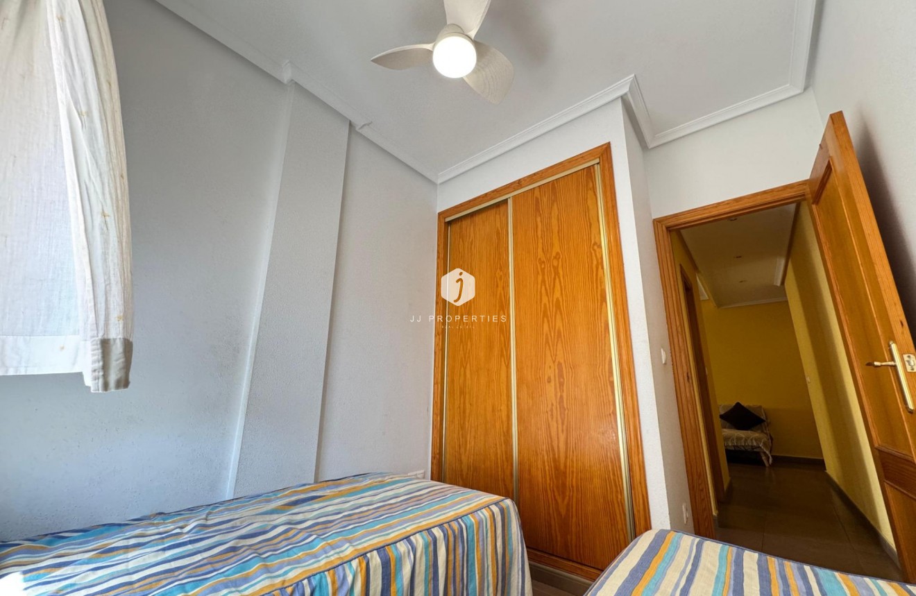 Tweedehands - Appartement / flat -
Torrevieja - Costa Blanca