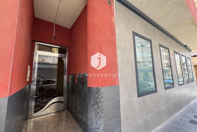 Tweedehands - Appartement / flat -
Torrevieja - Costa Blanca