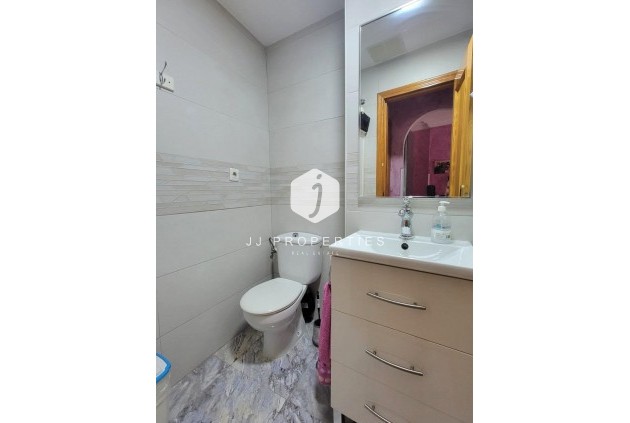 Segunda mano - Apartamento / piso -
Torrevieja - Playa del Cura