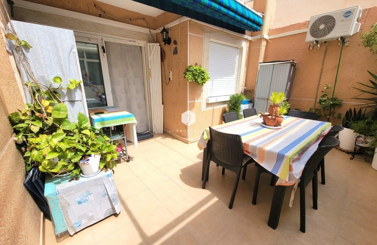 Segunda mano - Apartamento / piso -
Torrevieja - Playa del Cura