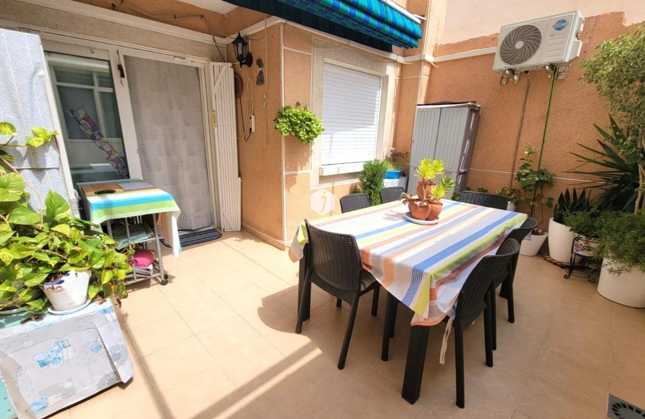 Segunda mano - Apartamento / piso -
Torrevieja - Playa del Cura