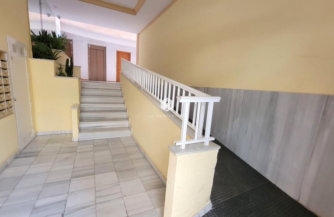 Segunda mano - Apartamento / piso -
Torrevieja - Playa del Cura